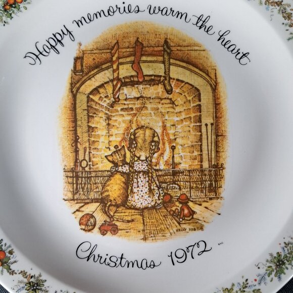 Holly Hobbies Christmas 1972 Commemorative Edition Collector's Plate 10 Inch - Picture 7 of 10